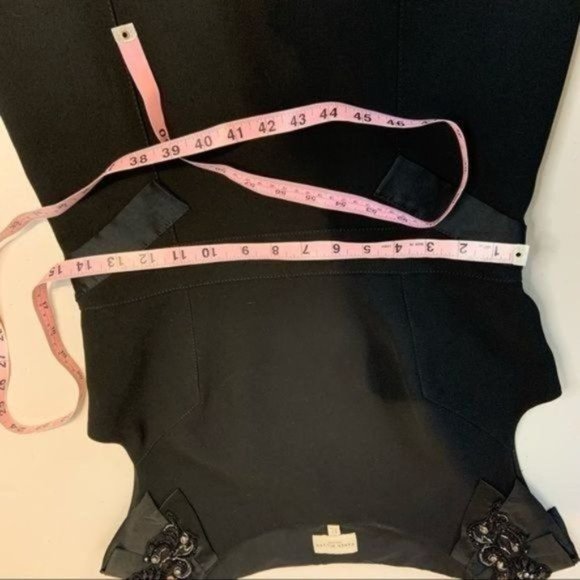 KAREN MILLEN BOAT NECK SILK ACCENT EMBELLISHED SHEATH DRESS KNEE LENGTH BLACK 8 - Picture 9 of 13